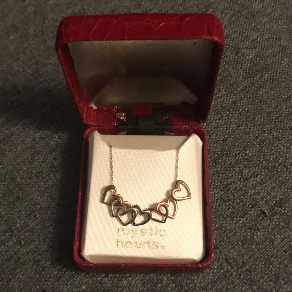 7 heart charms